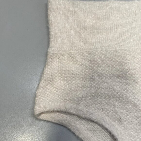 NEW SELKIE Women’s High Waisted Fuzzy Shorts Light Pale Pink Size XS - Picture 4 of 9